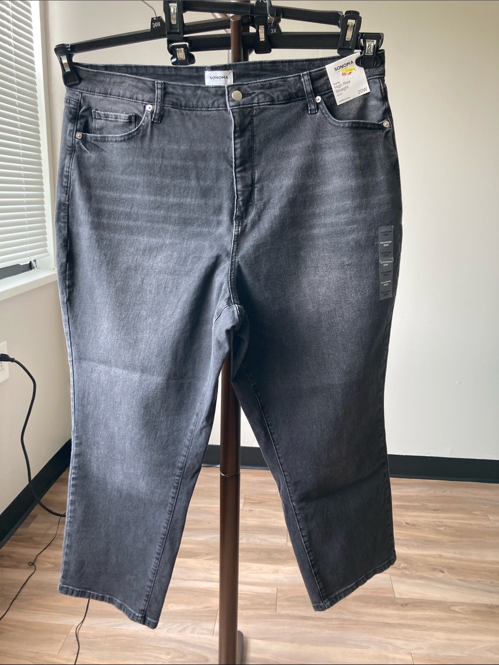 Sonoma curvy high rise straight leg jean casual plus size neutral jean 20W